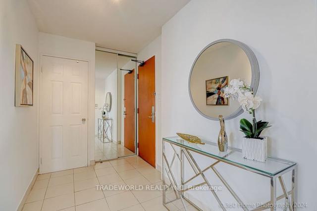 ph205 - 256 Doris Ave, Condo with 2 bedrooms, 2 bathrooms and 1 parking in Toronto ON | Image 9