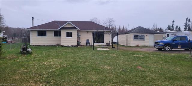 51 Hwy 522 S, House detached with 2 bedrooms, 1 bathrooms and 5 parking in Powassan ON | Image 1