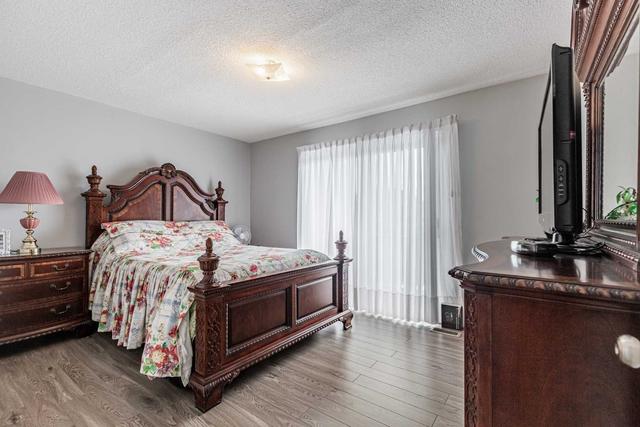 5 Benhur Cres, House detached with 3 bedrooms, 2 bathrooms and 3 parking in Toronto ON | Image 13