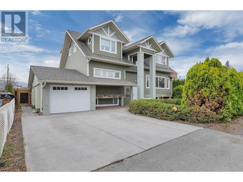 785 Birch Avenue, House detached with 7 bedrooms, 4 bathrooms and 7 parking in Kelowna BC | Card Image