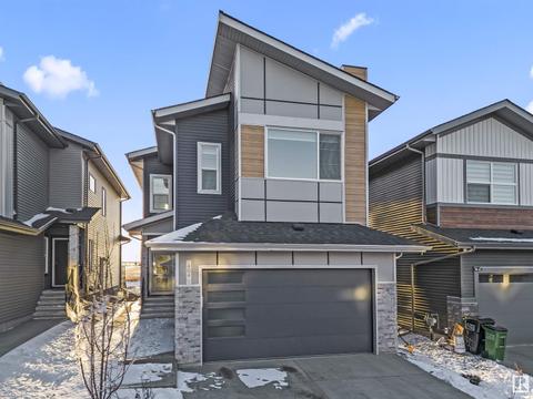 404 42 St Sw, House detached with 4 bedrooms, 3 bathrooms and null parking in Edmonton AB | Card Image