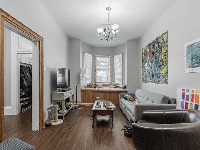 145 Portland St, House attached with 4 bedrooms, 2 bathrooms and 1 parking in Toronto ON | Image 8