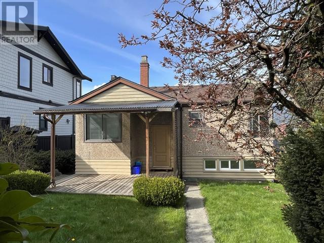 3970 Edinburgh Street, House detached with 2 bedrooms, 2 bathrooms and 2 parking in Burnaby BC | Image 16