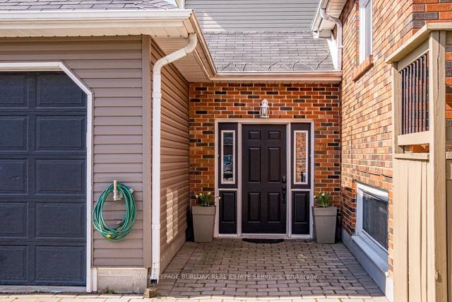 1358 Leighland Rd, House detached with 4 bedrooms, 2 bathrooms and 11 parking in Burlington ON | Image 21