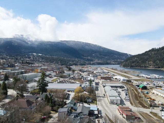 15 - 38 High Street, Condo with 1 bedrooms, 2 bathrooms and 1 parking in Nelson BC | Image 41