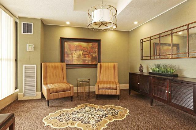 1003 - 150 Neptune Dr, Condo with 3 bedrooms, 2 bathrooms and 1 parking in Toronto ON | Image 20