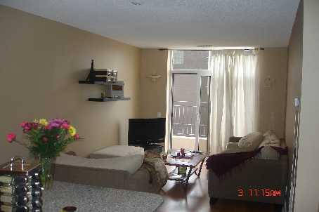 117 - 5233 Dundas St W, Condo with 1 bedrooms, 1 bathrooms and 1 parking in Toronto ON | Image 2