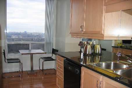 lph06 - 8 Rean Dr, Condo with 2 bedrooms, 2 bathrooms and 2 parking in Toronto ON | Image 5