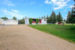 98 - 39026 Range Road 275, House detached with 4 bedrooms, 2 bathrooms and 8 parking in Red Deer County AB | Image 4