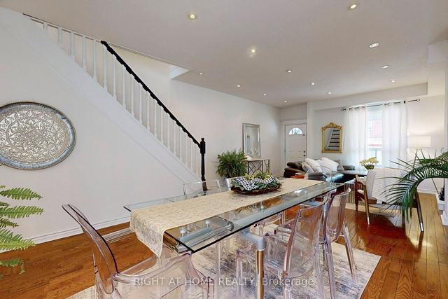 272 Jones Ave, House detached with 3 bedrooms, 4 bathrooms and 2 parking in Toronto ON | Image 2