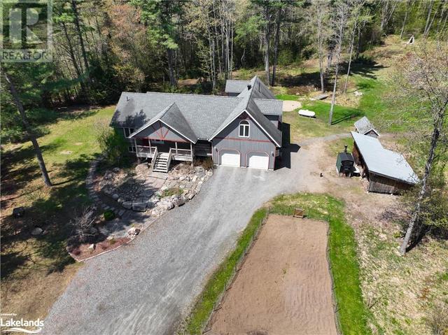 1140 Camel Lake Road, House detached with 6 bedrooms, 3 bathrooms and 22 parking in Muskoka Lakes ON | Image 9