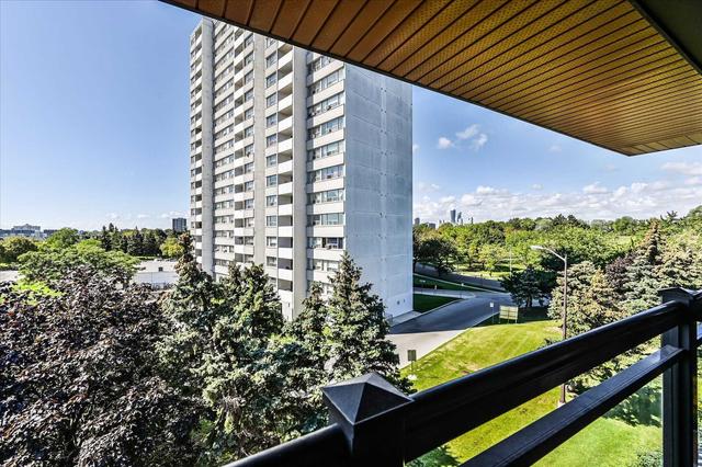 404 - 570 Lolita Gdns, Condo with 1 bedrooms, 1 bathrooms and 1 parking in Mississauga ON | Image 10