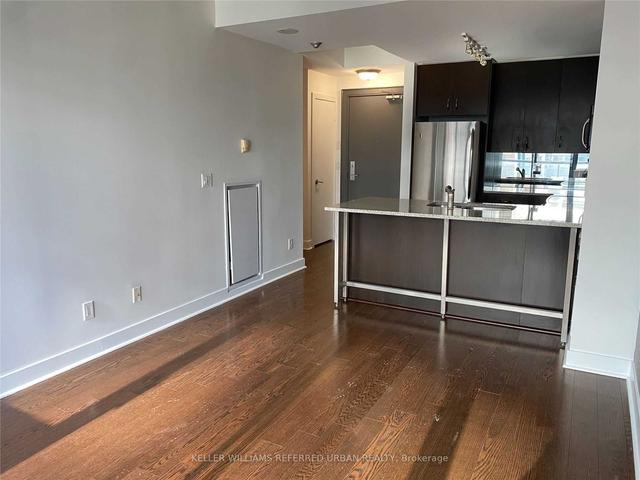 1401 - 438 King St W, Condo with 1 bedrooms, 1 bathrooms and 0 parking in Toronto ON | Image 9