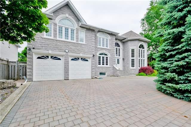 45 Leacroft Cres, House detached with 5 bedrooms, 5 bathrooms and 6 parking in Toronto ON | Image 1
