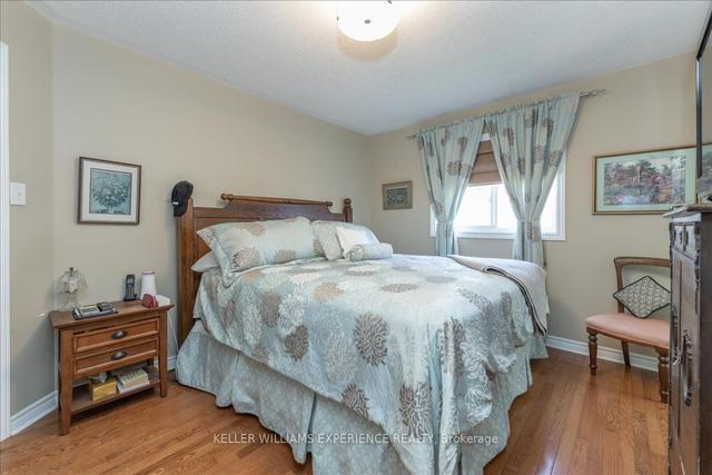 27 Counsellor Terr W, House detached with 2 bedrooms, 3 bathrooms and 4 parking in Barrie ON | Image 24