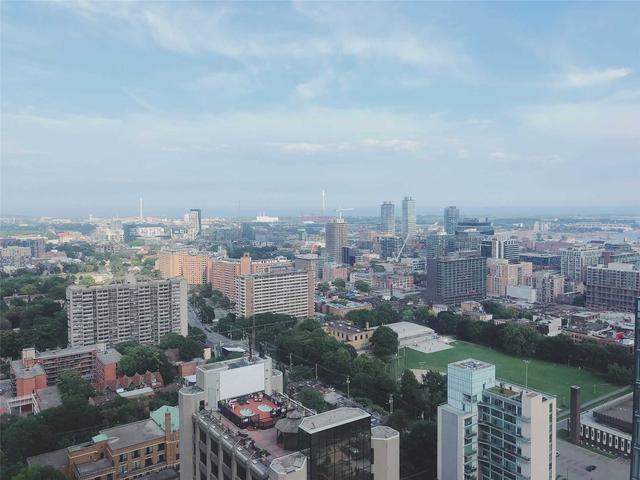 3303 - 159 Dundas St E, Condo with 1 bedrooms, 1 bathrooms and 0 parking in Toronto ON | Image 2