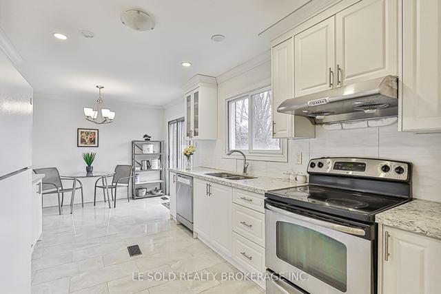 2650 Victoria Park Ave, House detached with 4 bedrooms, 3 bathrooms and 8 parking in Toronto ON | Image 3