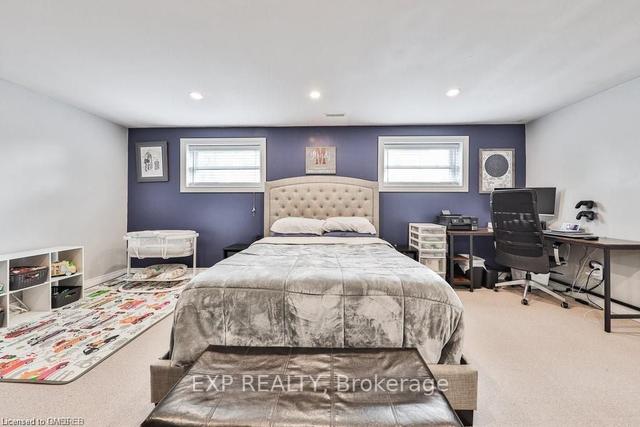 329 Erindale Dr, House detached with 3 bedrooms, 3 bathrooms and 5 parking in Burlington ON | Image 25