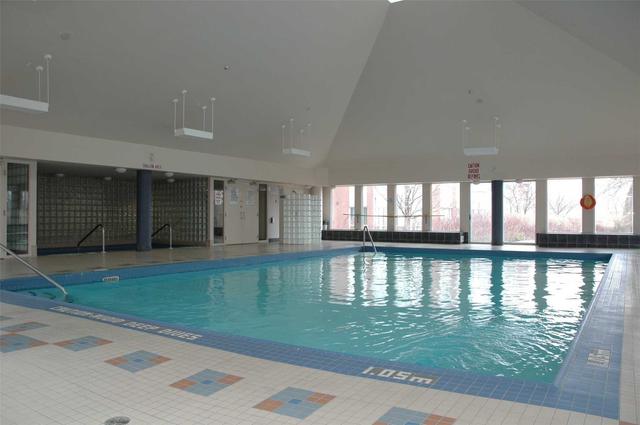 1211 - 5 Concorde Pl, Condo with 2 bedrooms, 2 bathrooms and 3 parking in Toronto ON | Image 22
