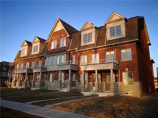 9355 Kennedy Rd, House attached with 3 bedrooms, 3 bathrooms and 2 parking in Markham ON | Image 1