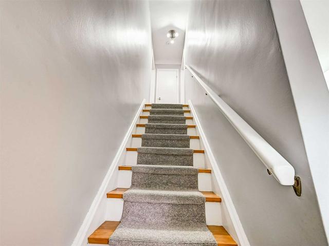 59 Hadrian Dr, House detached with 2 bedrooms, 2 bathrooms and 3 parking in Toronto ON | Image 18