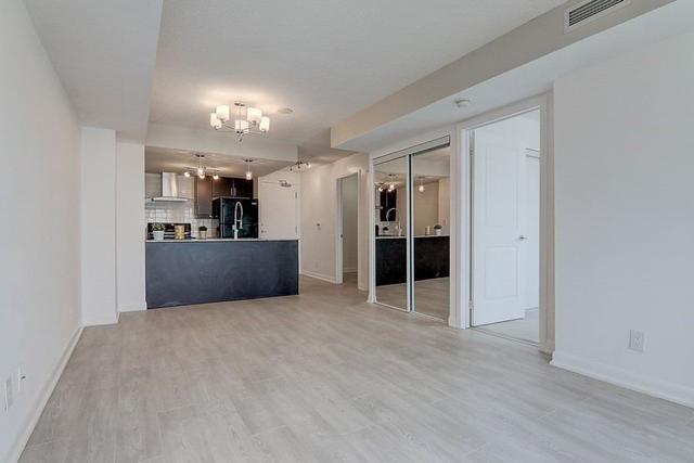2503 - 25 Town Centre Crt, Condo with 1 bedrooms, 1 bathrooms and 1 parking in Toronto ON | Image 4