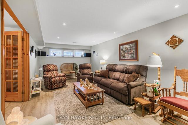 365 Cedar St, House detached with 2 bedrooms, 2 bathrooms and 3 parking in Midland ON | Image 16