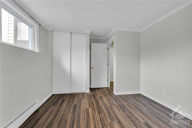 8 - 2640 Draper Avenue, Townhouse with 3 bedrooms, 2 bathrooms and 1 parking in Ottawa ON | Image 25