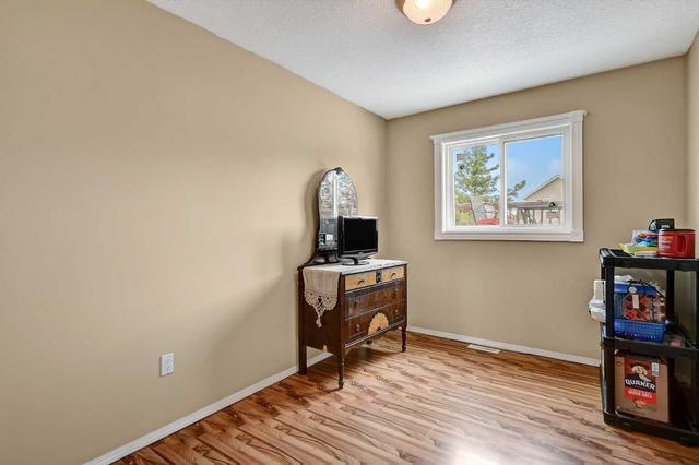 9020 63 Avenue, House detached with 4 bedrooms, 2 bathrooms and 2 parking in Grande Prairie AB | Image 14