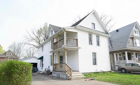 4702-47 Epworth Circ, House detached with 5 bedrooms, 2 bathrooms and 8.5 parking in Niagara Falls ON | Card Image
