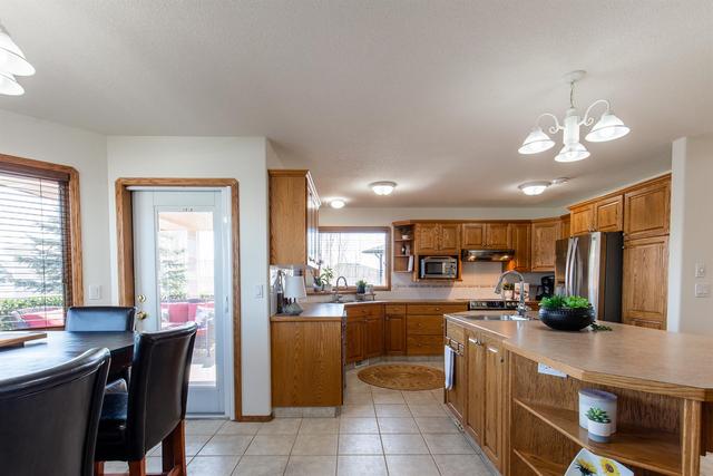 37 Stein Close Se, House detached with 6 bedrooms, 3 bathrooms and 7 parking in Medicine Hat AB | Image 15