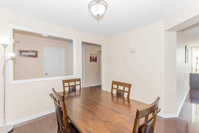 801 - 12 Laurelcrest St, Condo with 2 bedrooms, 2 bathrooms and 3 parking in Brampton ON | Image 8