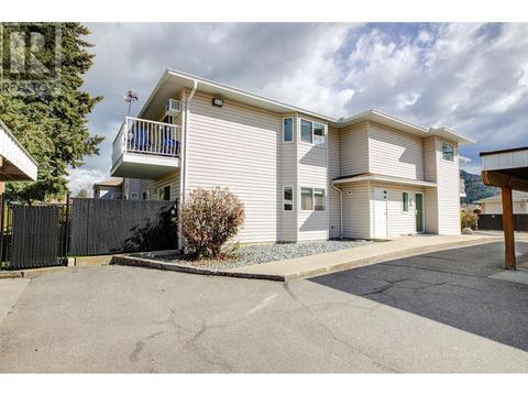 213 - 211 Kildonan Avenue, Condo with 2 bedrooms, 1 bathrooms and 1 parking in Enderby BC | Card Image