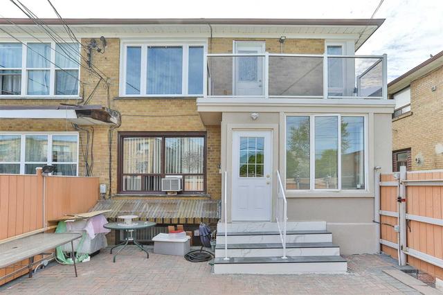 96 Rajah St, House semidetached with 5 bedrooms, 3 bathrooms and 6 parking in Toronto ON | Image 37