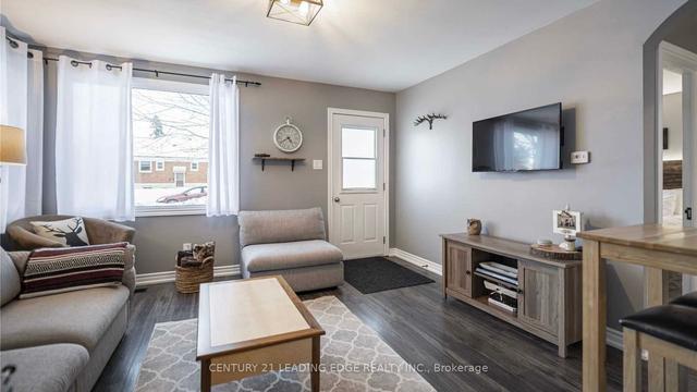 645 Beverly St, House detached with 2 bedrooms, 1 bathrooms and 3 parking in Peterborough ON | Image 12