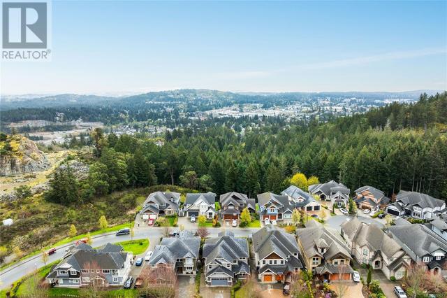2149 Players Dr, House detached with 7 bedrooms, 4 bathrooms and 3 parking in Langford BC | Image 36