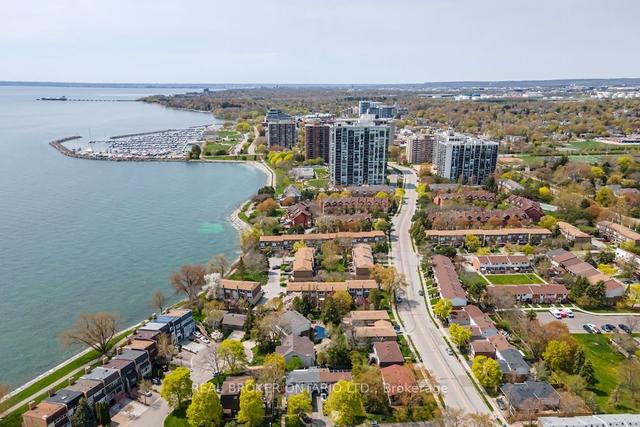 1 - 90 Sarah Lane, Townhouse with 3 bedrooms, 4 bathrooms and 2 parking in Oakville ON | Image 20