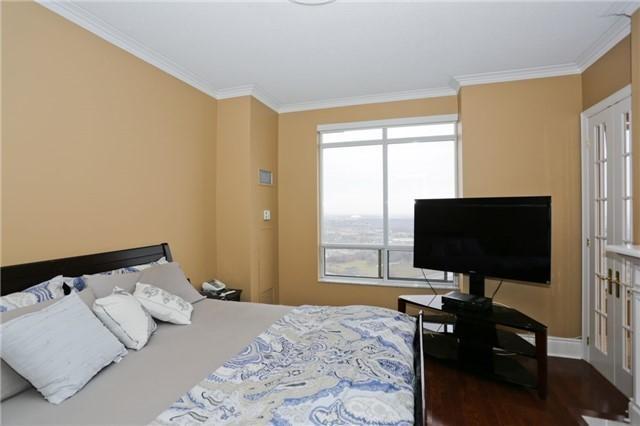 Tph03 - 35 Kingsbridge Garden Circ, Condo with 3 bedrooms, 3 bathrooms and 2 parking in Mississauga ON | Image 14