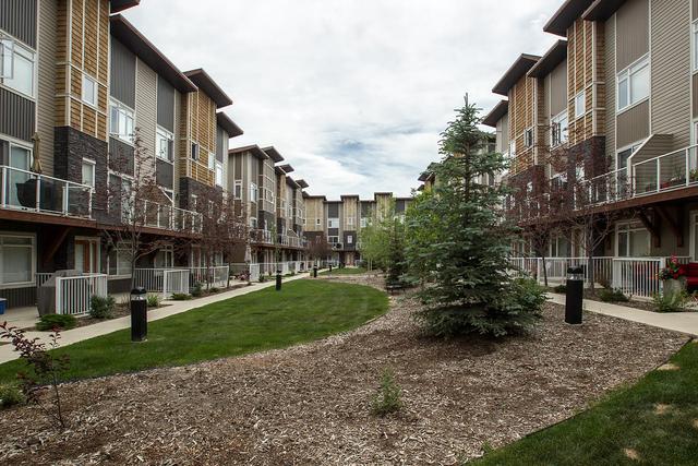 110 Skyview Point Place Ne, Home with 2 bedrooms, 2 bathrooms and 2 parking in Calgary AB | Image 2