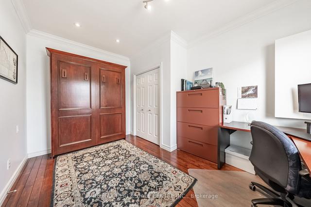 15 Robert St, House detached with 3 bedrooms, 2 bathrooms and 5 parking in Milton ON | Image 8