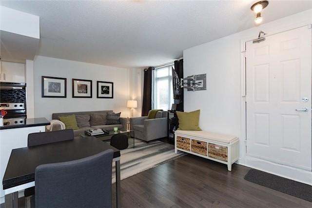 th5 - 100 Redpath Ave, Townhouse with 2 bedrooms, 2 bathrooms and 1 parking in Toronto ON | Image 3