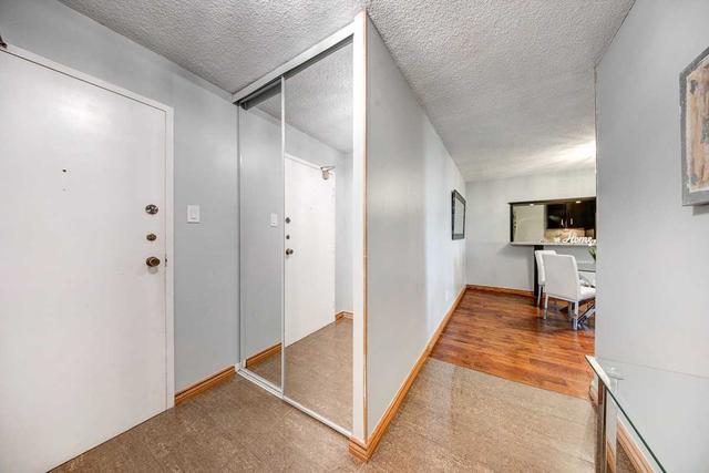 1304 - 10 Tangreen Crt, Condo with 3 bedrooms, 2 bathrooms and 1 parking in Toronto ON | Image 34