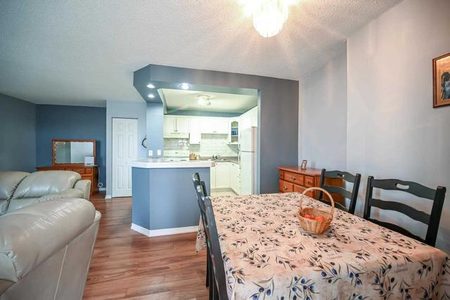510 - 75 Glenburn Crt, Condo with 2 bedrooms, 1 bathrooms and 1 parking in Hamilton ON | Image 6