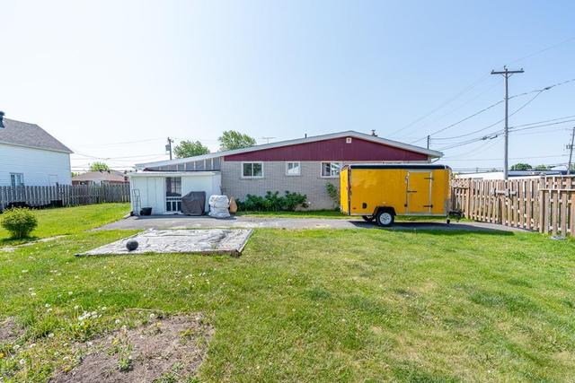 1401 Lascelle Avenue, House detached with 3 bedrooms, 1 bathrooms and 4 parking in Cornwall ON | Image 13