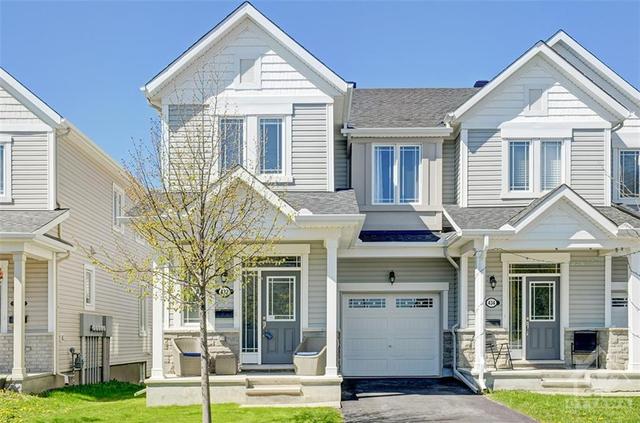 432 Meadowbreeze Drive, Townhouse with 4 bedrooms, 3 bathrooms and 2 parking in Ottawa ON | Image 1