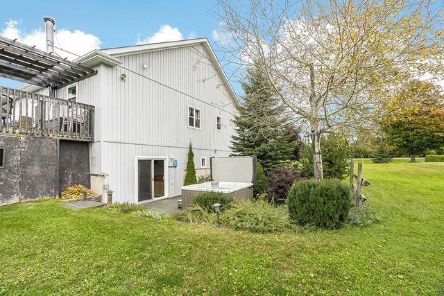 885 15/16 Sdrd E, House detached with 2 bedrooms, 3 bathrooms and 12 parking in Oro Medonte ON | Image 21