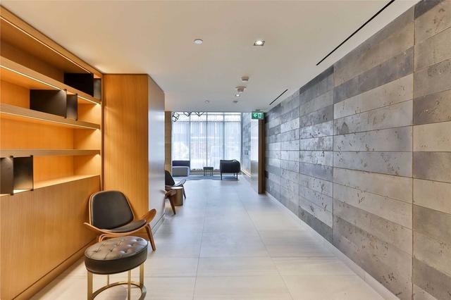 1008 - 120 Parliament St, Condo with 3 bedrooms, 2 bathrooms and 1 parking in Toronto ON | Image 15