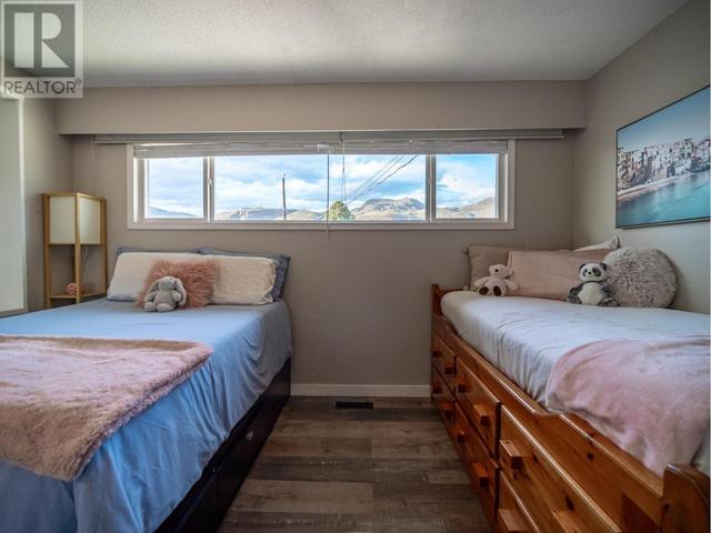 2631 Ayr Place, House detached with 4 bedrooms, 2 bathrooms and null parking in Kamloops BC | Image 25