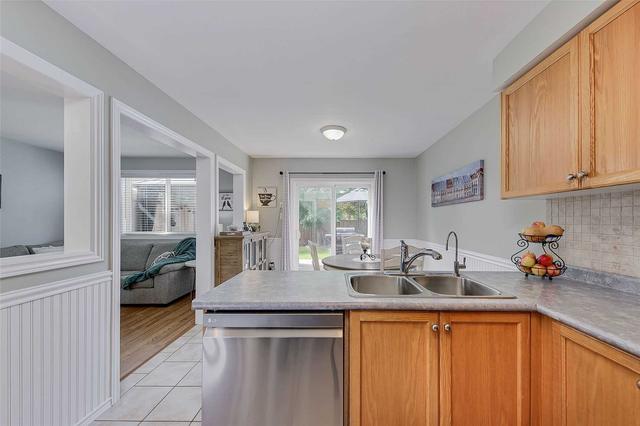 54 Bird St, House detached with 3 bedrooms, 2 bathrooms and 5 parking in Barrie ON | Image 18