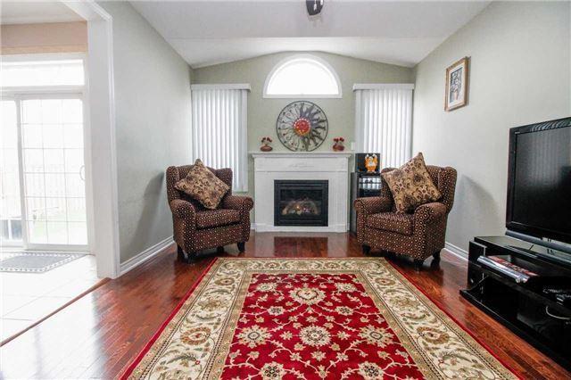 8 Constance St, House detached with 5 bedrooms, 6 bathrooms and 2 parking in Brampton ON | Image 6